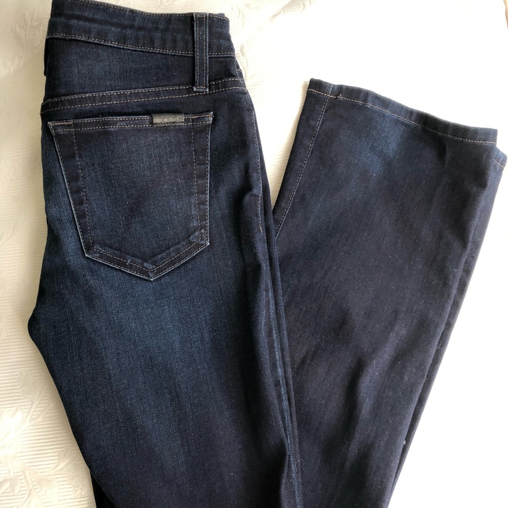 Joe’s Jeans Curvy Bootcut. Size 26.